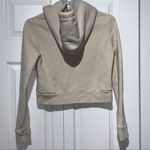 Aritzia Sunday Best Montoya Cropped Hoodie - Picture 4 of 8